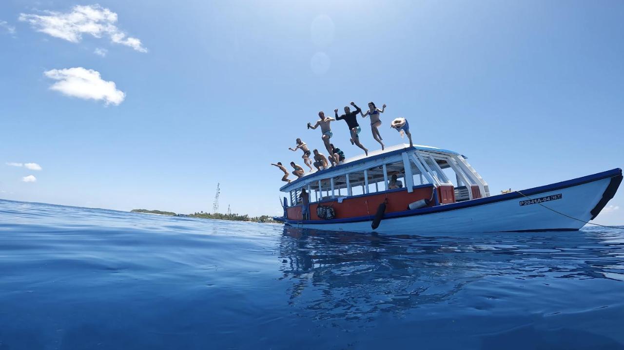 ホテル Surf Yoga Camp スルスドゥー エクステリア 写真